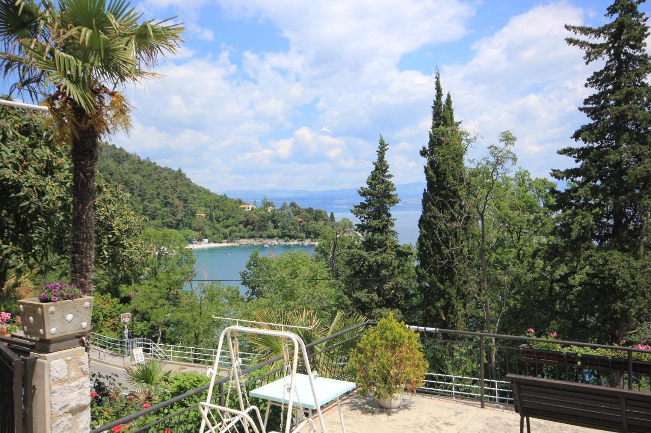 Apartments And Rooms By The Sea Medveja, Opatija - 2305 Lovran Exterior foto