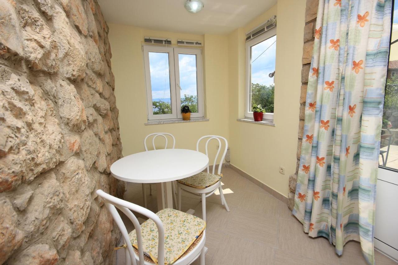 Apartments And Rooms By The Sea Medveja, Opatija - 2305 Lovran Exterior foto